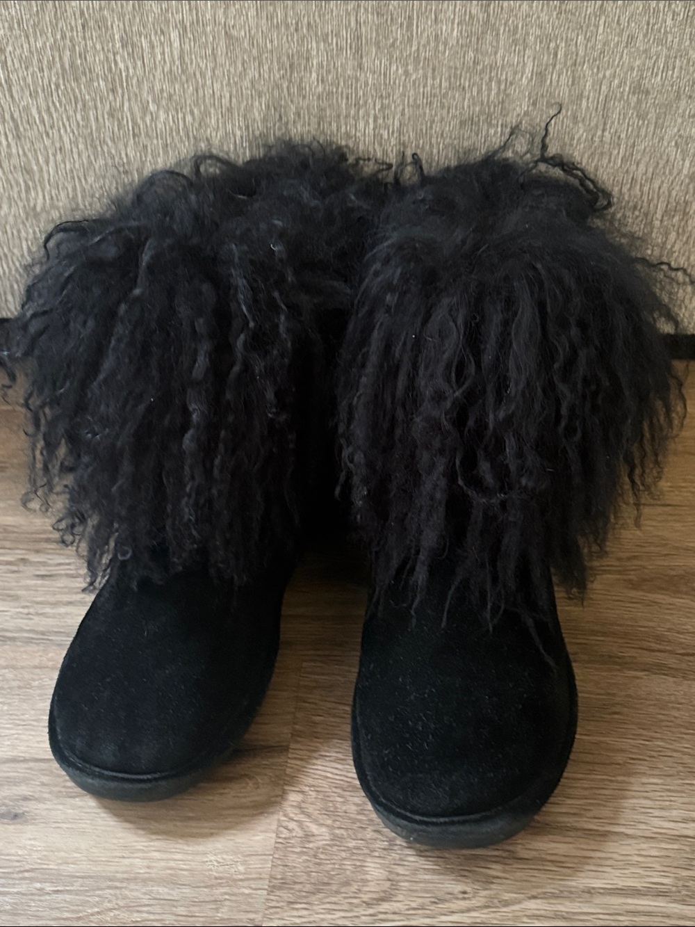 BEARPAW Black Shearling Fur Winter Boots